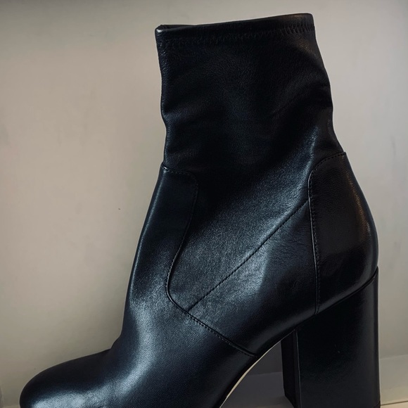 Via Spiga Benita Black Leather boots 8 1/2 booties - Picture 10 of 15